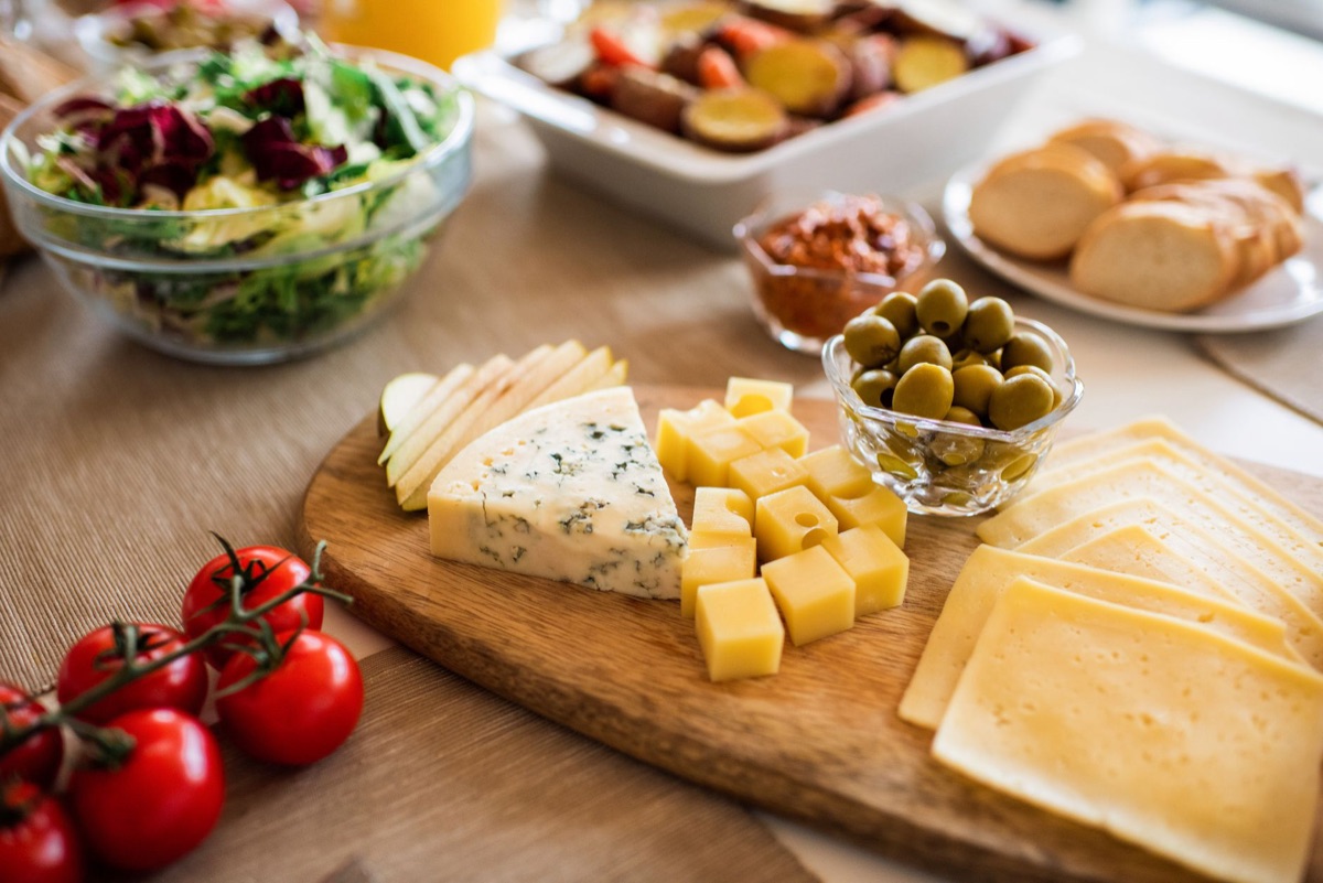 fromage cheddar tranché