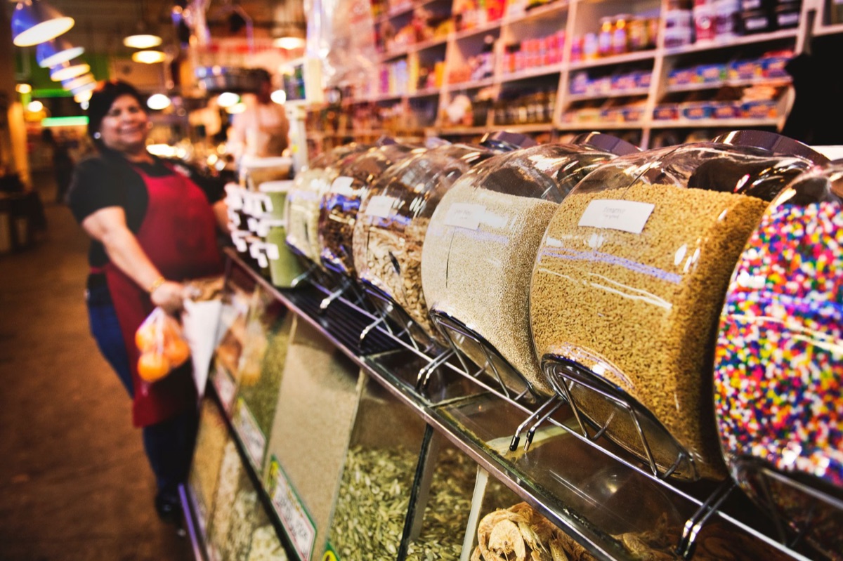 empaque de alimento seco para perro