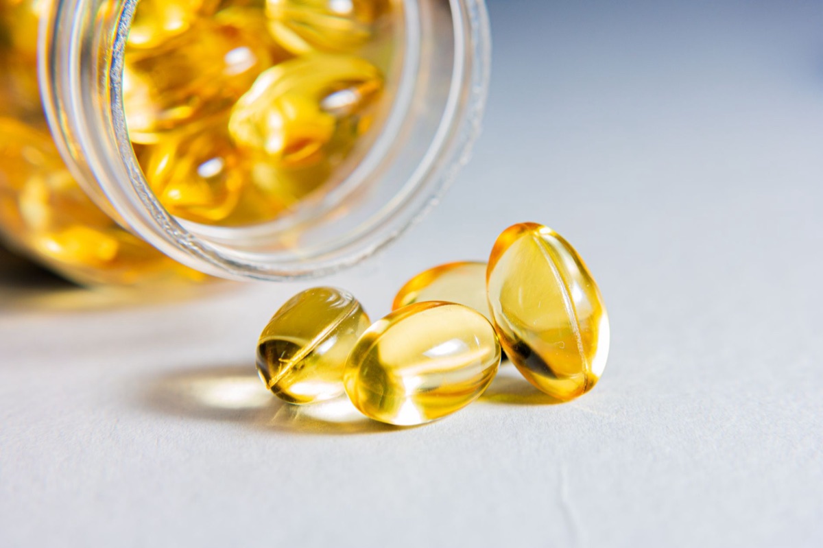 omega-3 supplement for pets in transparent container