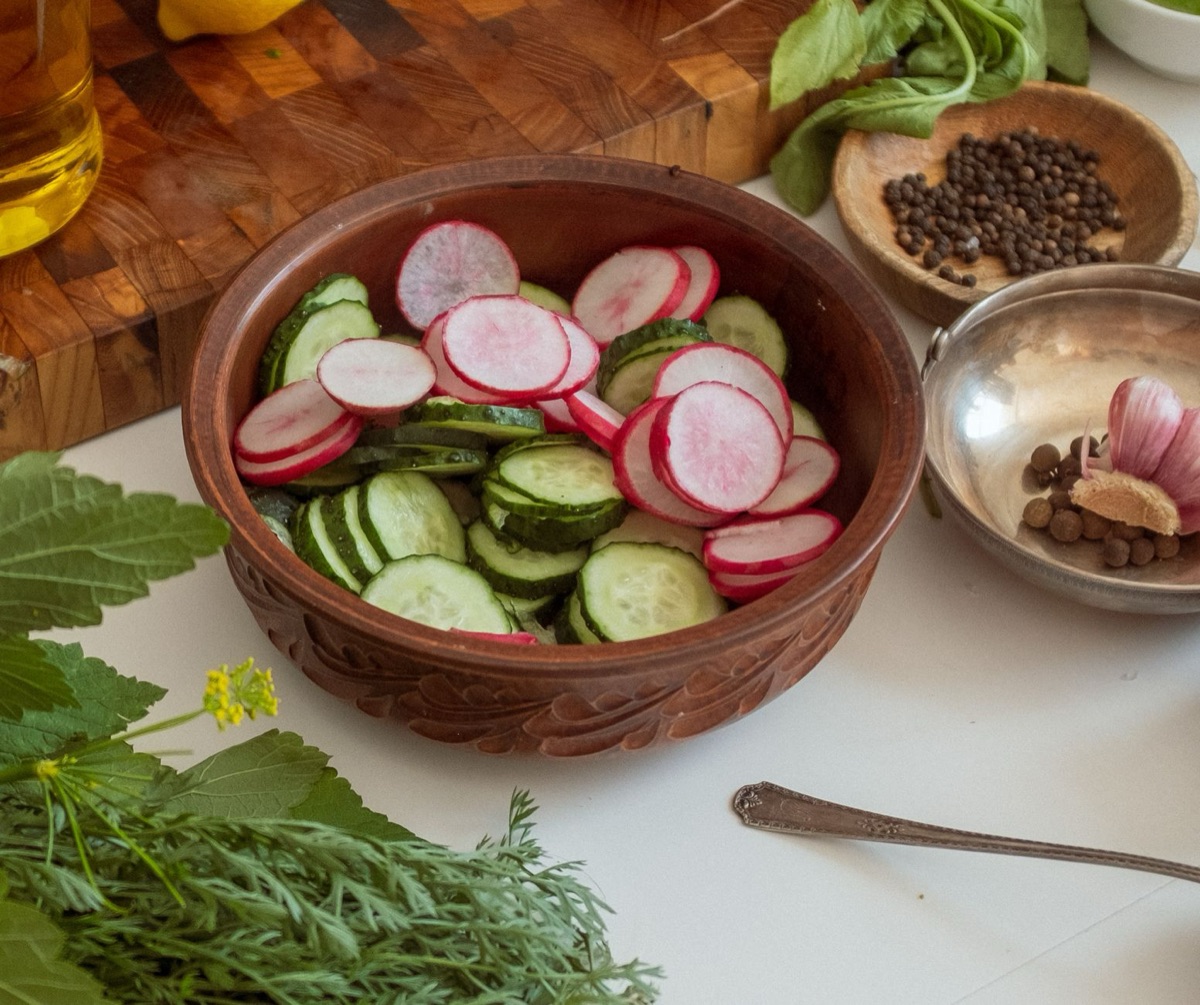 Fresh ingredients for cat food recipe