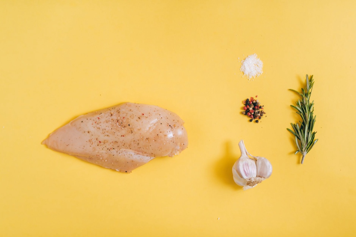 dried chicken breast for cat food